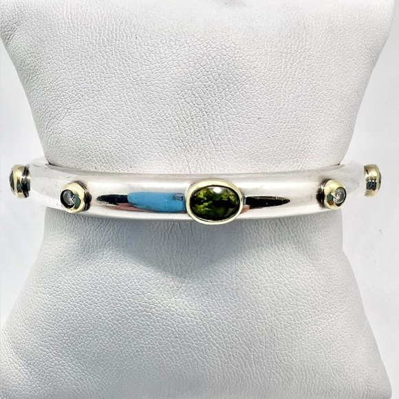 David Yurman 18K Gold, Peridot & Diamond Hinged Bangle Bracelet - Picture 13 of 16